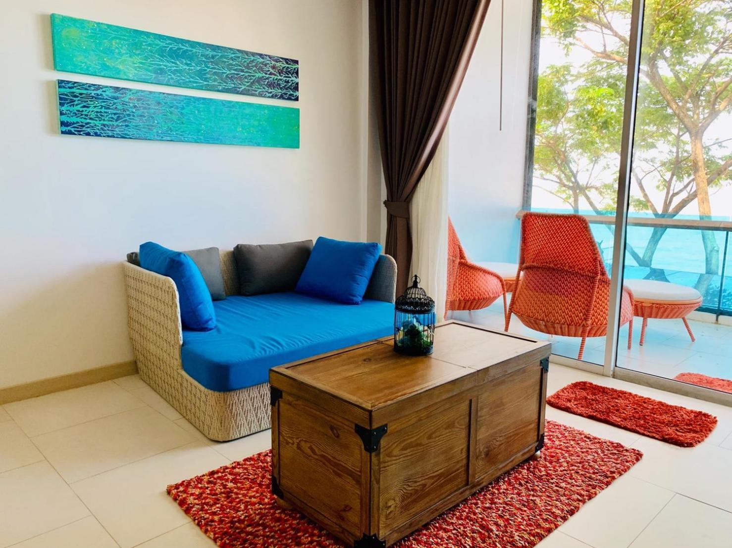 Beach Walk Boutique Resort Bang Saen Room photo